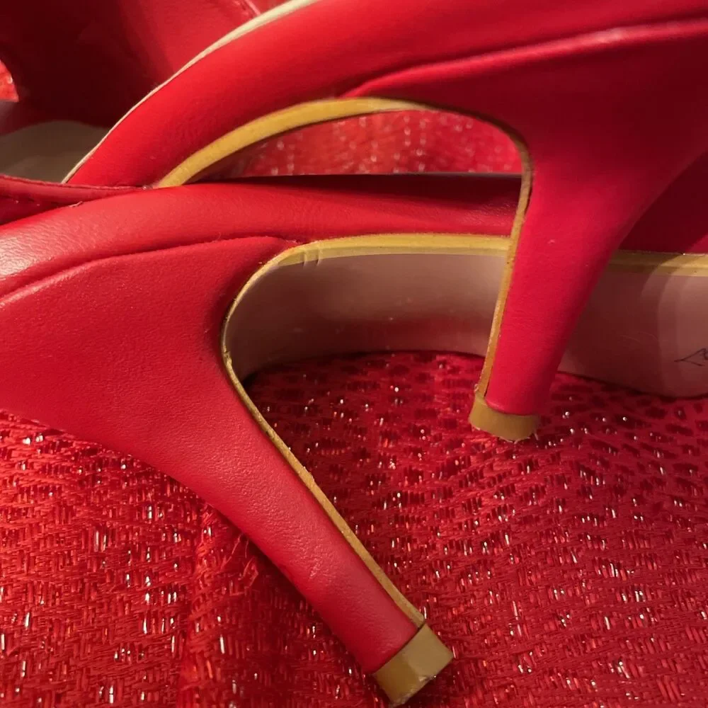 Bisou Bisou Michele Bohbot Red Mules 2.5